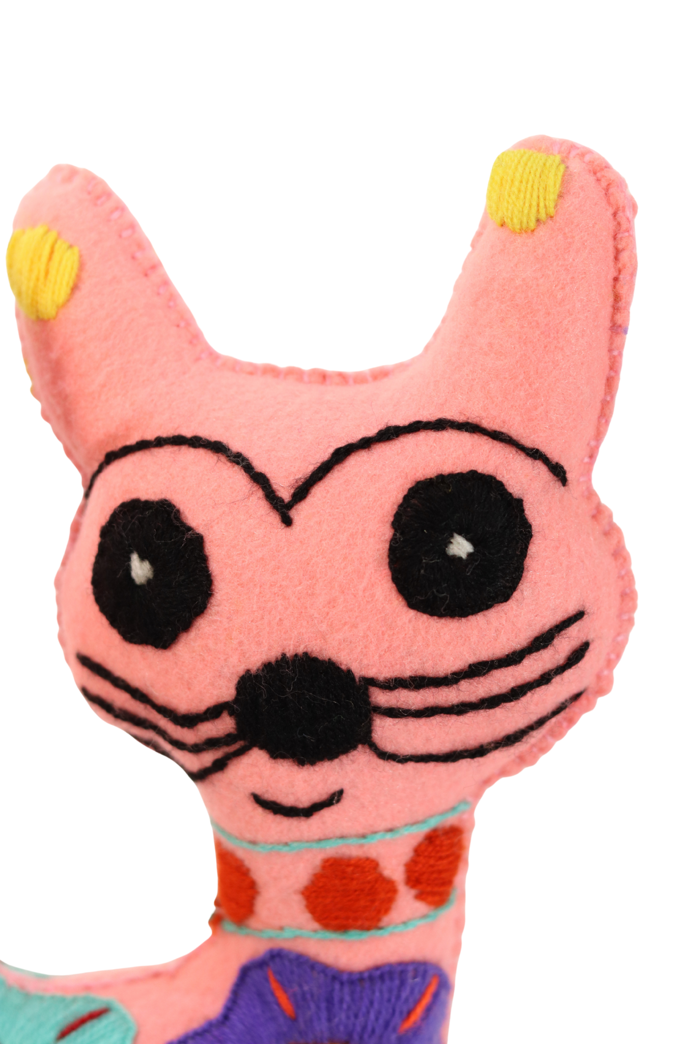 Gato rosa bordado
