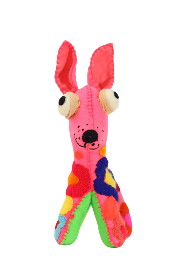 Perro rosa bordado